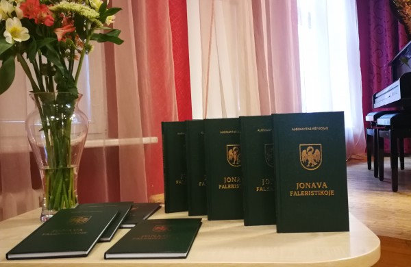Pristatyta A.Kšivicko knyga „Jonava faleristikoje“