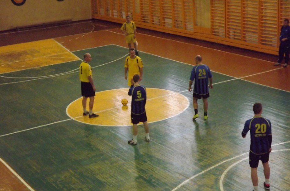 Salės futbolo pirmenybėms artėjant