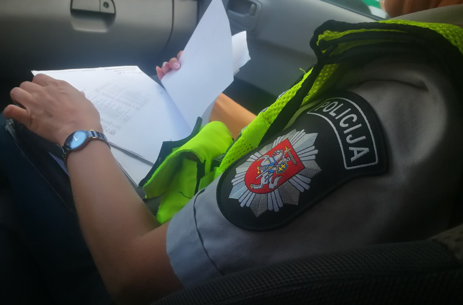 Anonimas: „Riedlenčių rampa – narkotikų platinimo taškas“