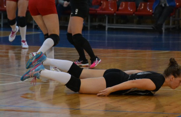 Jonavos tinklininkės nepaliko galimybių laimėti ir latvėms