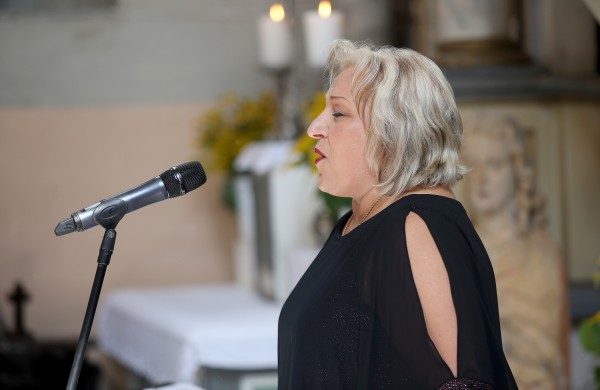 Viešniai iš Amerikos plojo pilna Skarulių bažnyčia