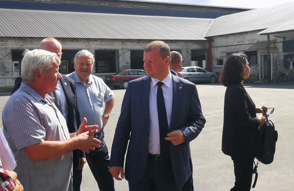 Premjeras: susipriešinimas žemės ūkio problemų neišspręs