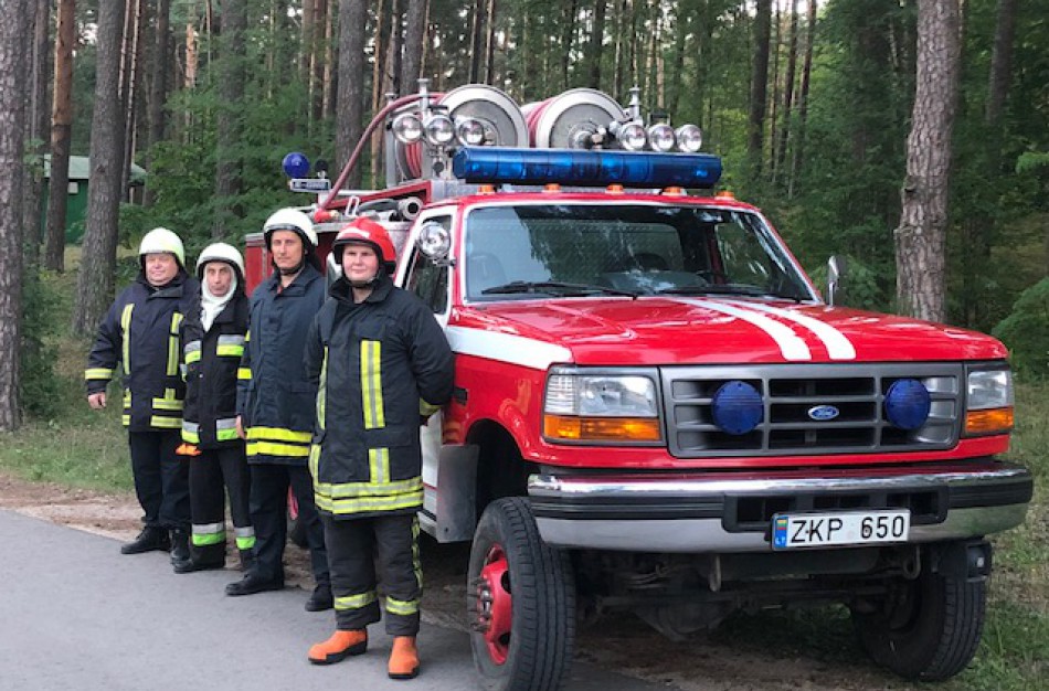 Kauno rajono savanoriai ugniagesiai skubėjo į pagalbą Jonavos rajone