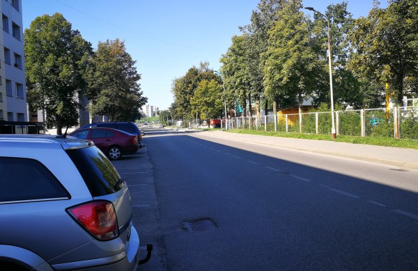 Kosmonautų gatvėje bus didinamas eismo saugumas – atsiras dvi iškilios perėjos