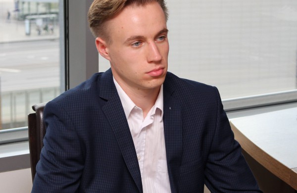 „Moksleiviai – į Vyriausybę“ domėjosi ligonių kasų darbu