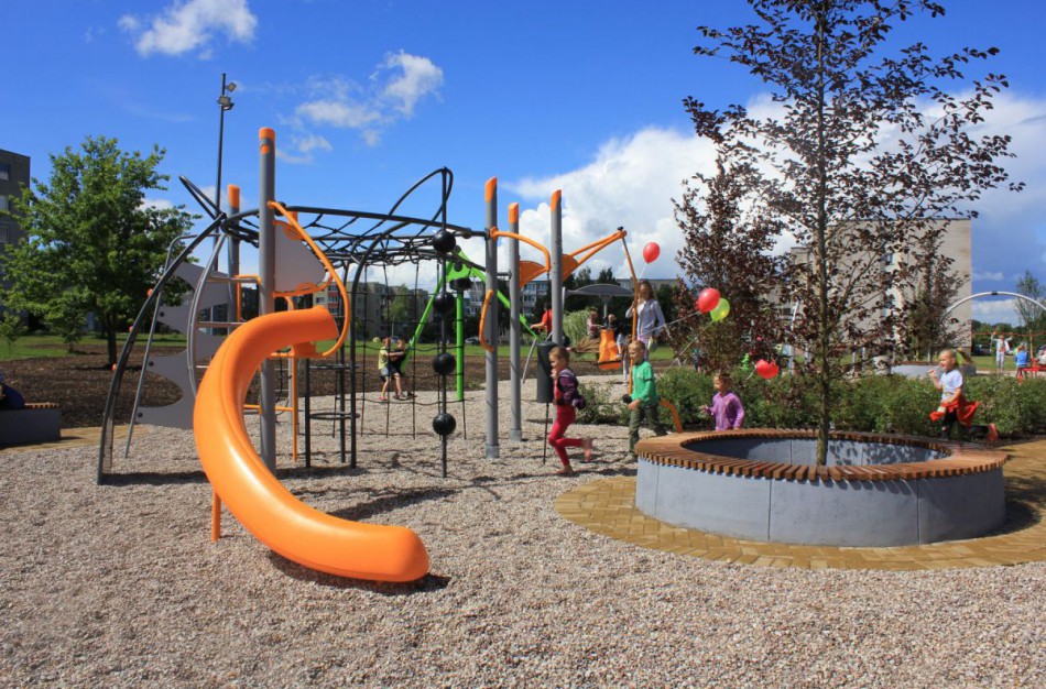 Skaitytojas Viktoras: „Ar Kosmonautų gatvėje sulauksime vaikų žaidimų aikštelės? 