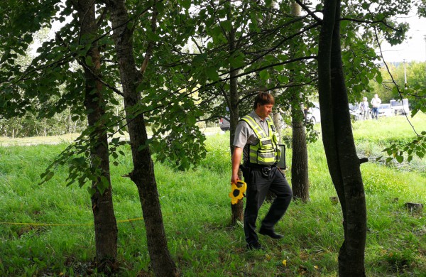 Girtas BMW vairuotojas skriejo apie 100 metrų