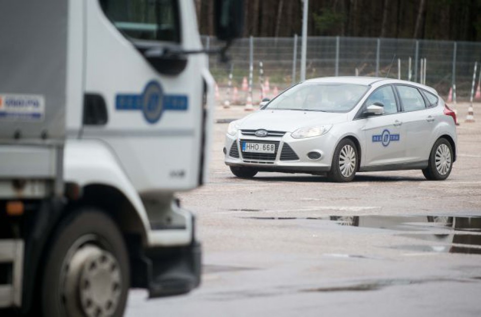 „Regitra“: sutrikus duomenų bazėms, neteikiama dalis paslaugų