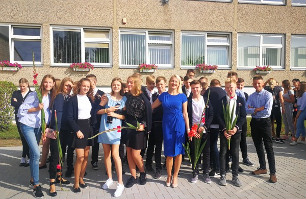 Tegul naujieji mokslo metai visiems jums suteikia plačių pažinimo erdvių