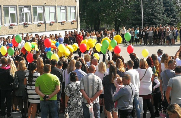 Tegul naujieji mokslo metai visiems jums suteikia plačių pažinimo erdvių