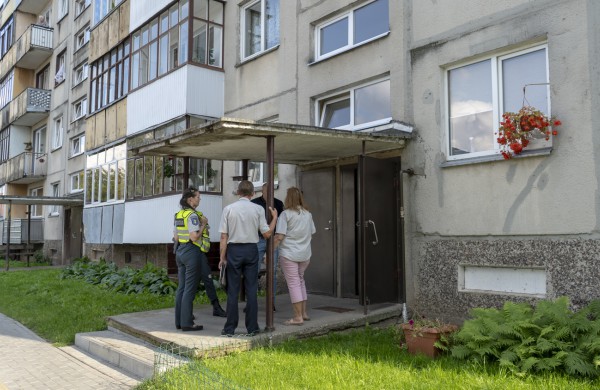 Dėl šiukšlių kaupikės kenčia ir kaimynai, ir tarnybos 