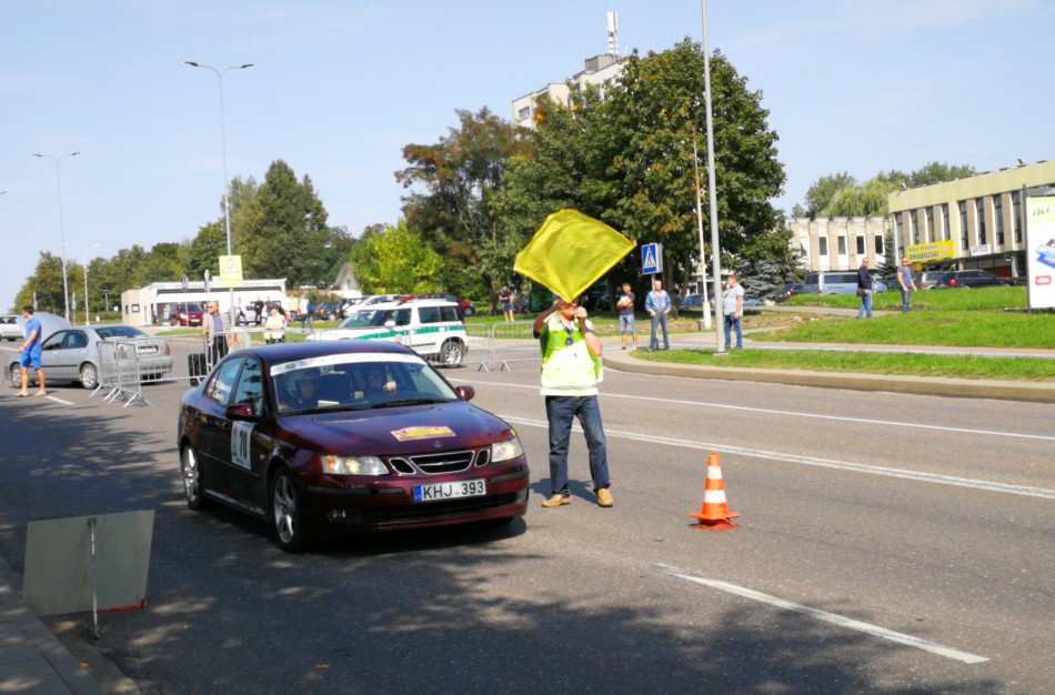 Daugiau nei 1000 km kelionės dalyviai stabtelėjo Jonavoje