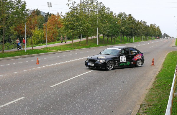 Daugiau nei 1000 km kelionės dalyviai stabtelėjo Jonavoje