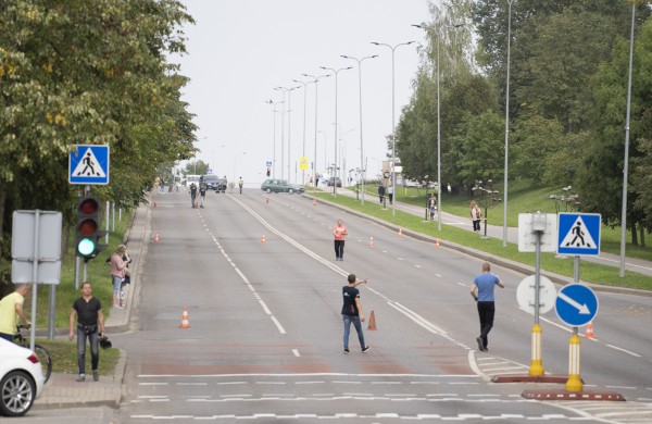 Daugiau nei 1000 km kelionės dalyviai stabtelėjo Jonavoje