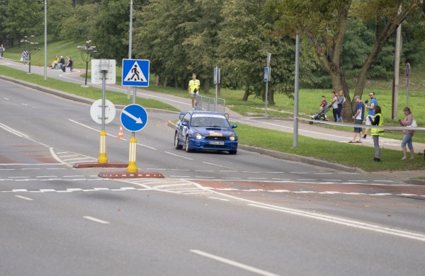 Daugiau nei 1000 km kelionės dalyviai stabtelėjo Jonavoje