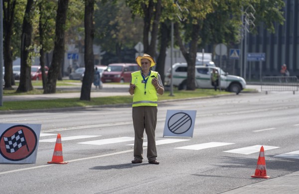 Daugiau nei 1000 km kelionės dalyviai stabtelėjo Jonavoje
