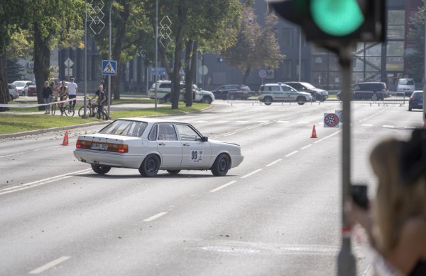 Daugiau nei 1000 km kelionės dalyviai stabtelėjo Jonavoje