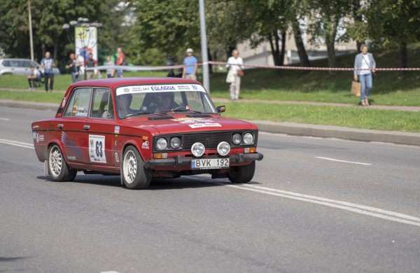 Daugiau nei 1000 km kelionės dalyviai stabtelėjo Jonavoje