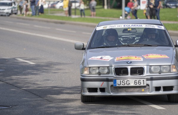 Daugiau nei 1000 km kelionės dalyviai stabtelėjo Jonavoje