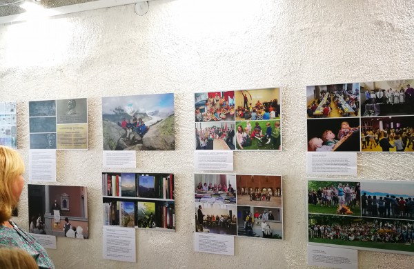 Šveicarijos lietuvių bendruomenės nuotraukų paroda Šveicarijos seniūnijoje