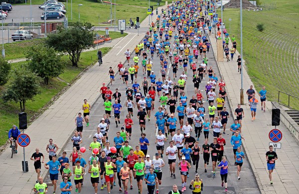 Ilgas distancijas įveikusiems jonaviečiams bėgimas tampa meditacija ir džiaugsmu