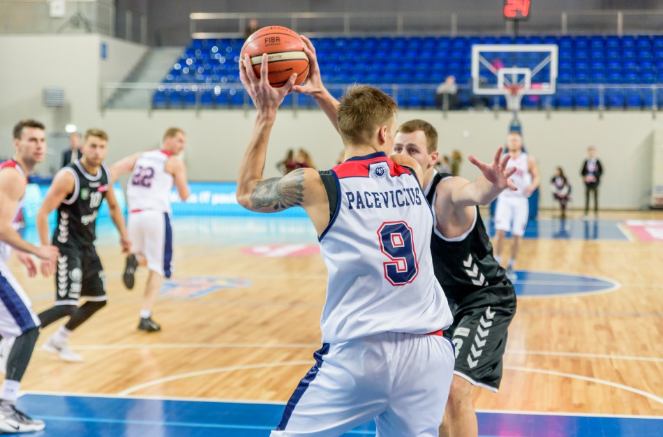 Jonaviečiai nugalėjo „Šilutę“ ir pateko į draugiško NKL komandų turnyro finalą Tauragėje