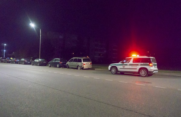 Per vieną parą – girtuoklystės, avarijos ir vagystės