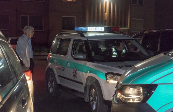 Per vieną parą – girtuoklystės, avarijos ir vagystės
