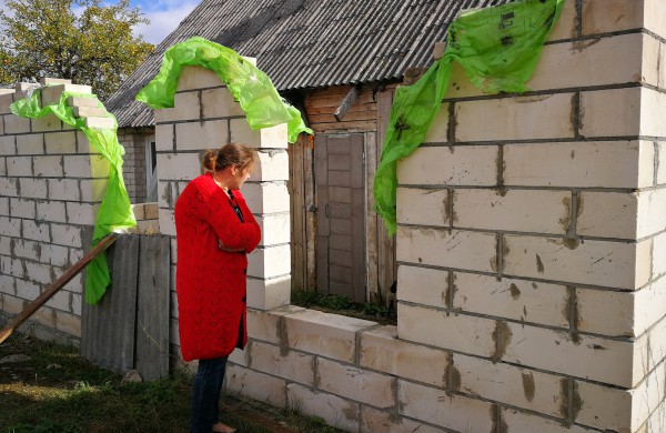 Tik ne silpnų nervų skaitytojams: vilkų „puota“ namų kiemuose