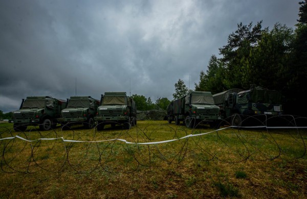 Rukloje dislokuotai NATO priešakinių pajėgų bataliono kovinei grupei buvo pakeltas aukštesnis budrumo lygis