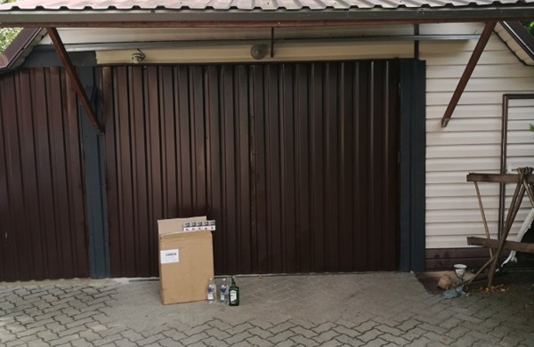 Jonavos rajono gyventojas kontrabanda prekiavo netoli Kauno 