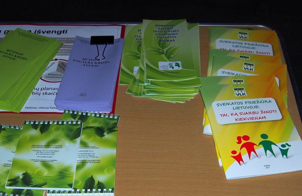 Joninių slėnyje jonaviečiai rašė laiškus norintiems pasitraukti iš gyvenimo