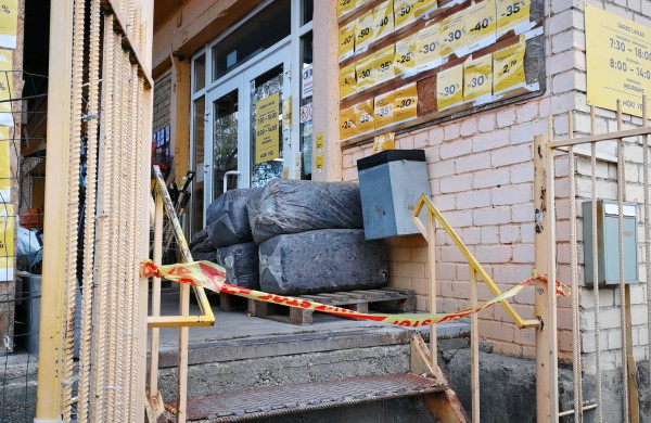 Naktį apvogtos dvi statybinių prekių parduotuvės