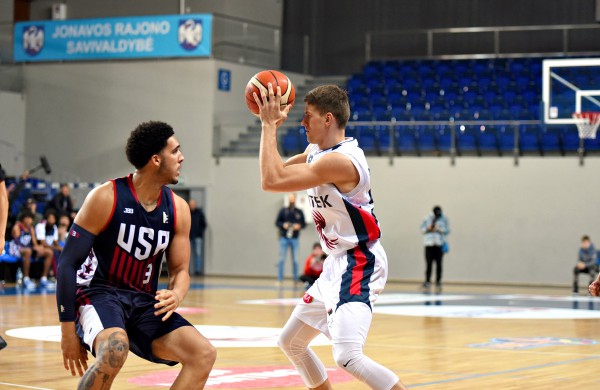 „Sintek-Jonava“ įveikė daugiau nei pusę savo komandos taškų pelniusių brolių Ballų ekipą