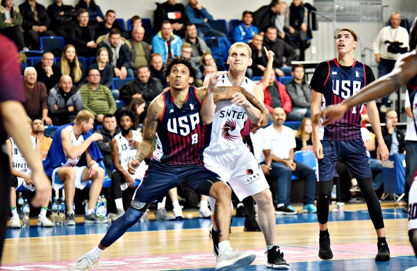 „Sintek-Jonava“ įveikė daugiau nei pusę savo komandos taškų pelniusių brolių Ballų ekipą