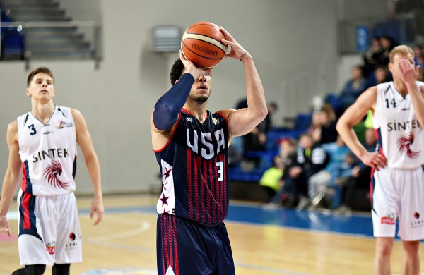 „Sintek-Jonava“ įveikė daugiau nei pusę savo komandos taškų pelniusių brolių Ballų ekipą