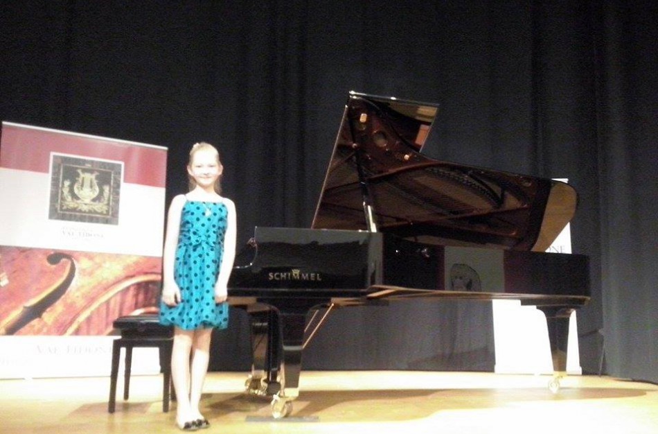 Devynmetė jonavietė Santa – tarptautinio konkurso laureatė