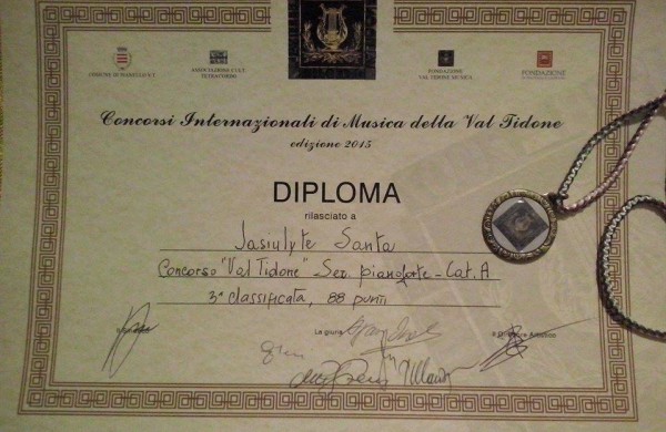 Devynmetė jonavietė Santa – tarptautinio konkurso laureatė