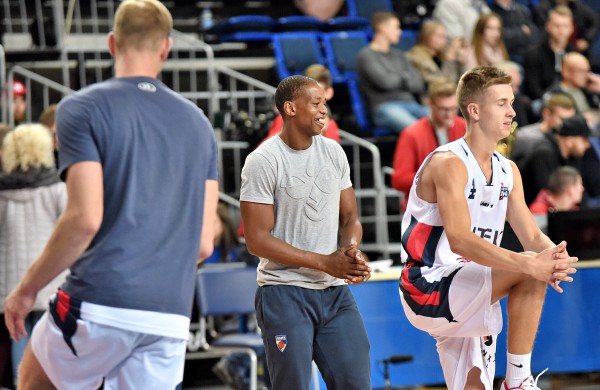 Antrą kartą Ballų ekipą įveikusi „Sintek-Jonava“ tapo Jonavos rajono mero taurės laimėtoja