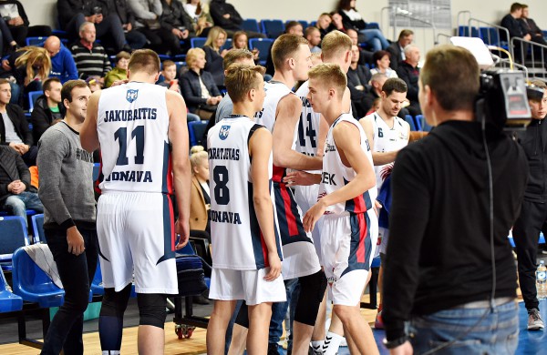 Antrą kartą Ballų ekipą įveikusi „Sintek-Jonava“ tapo Jonavos rajono mero taurės laimėtoja