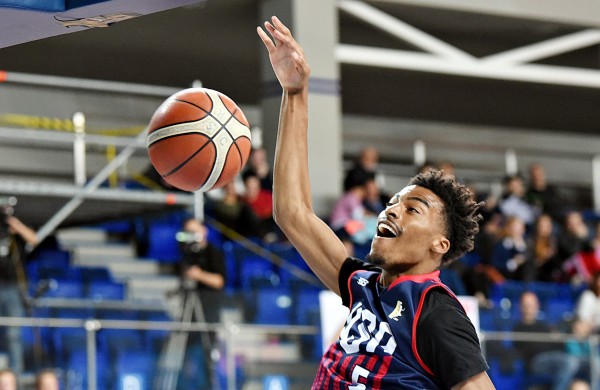 Antrą kartą Ballų ekipą įveikusi „Sintek-Jonava“ tapo Jonavos rajono mero taurės laimėtoja