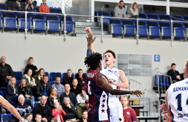 Antrą kartą Ballų ekipą įveikusi „Sintek-Jonava“ tapo Jonavos rajono mero taurės laimėtoja