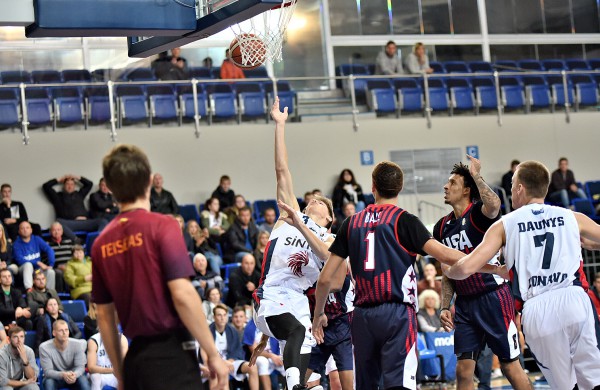 Antrą kartą Ballų ekipą įveikusi „Sintek-Jonava“ tapo Jonavos rajono mero taurės laimėtoja