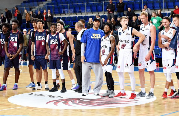 Antrą kartą Ballų ekipą įveikusi „Sintek-Jonava“ tapo Jonavos rajono mero taurės laimėtoja