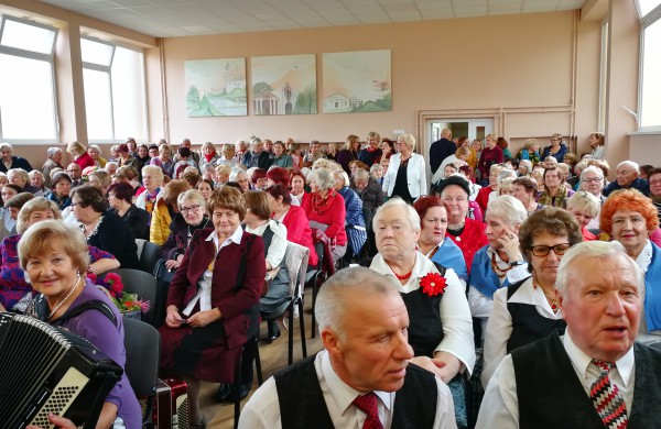 Jonavos suaugusiųjų ir mokymo centrui įteikta JT Taikos vėliava