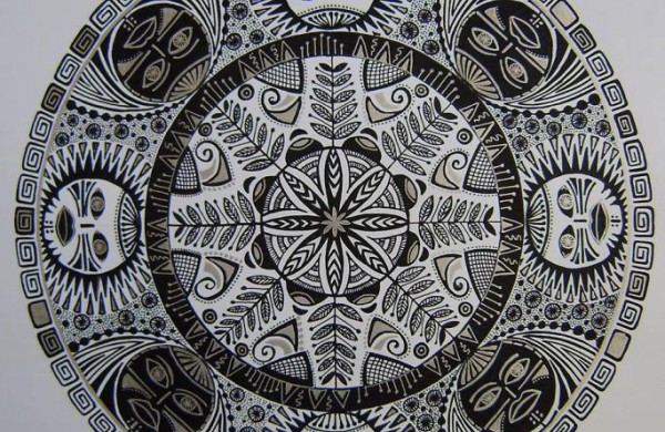 Pirmoji jonavietės piešta mandala gimė “iš lėkštės” (nuotraukų galerija)