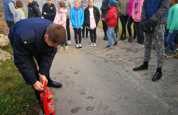 Karjeros dienos: dūmai, ugnis, sirenos, žmonių evakuacija
