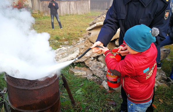 Karjeros dienos: dūmai, ugnis, sirenos, žmonių evakuacija