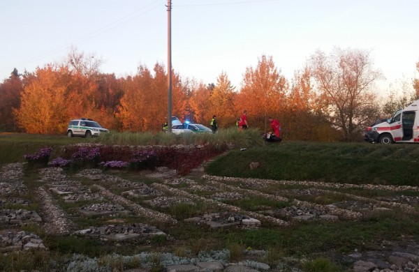 Motociklininkui nepavyko išvengti susidūrimo