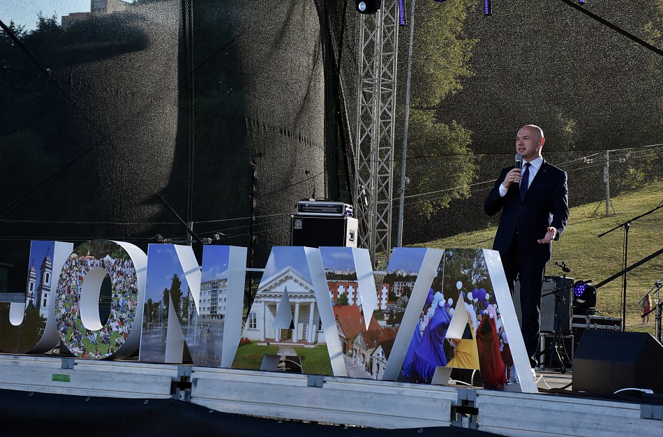 Eugenijus Sabutis: „Jei norite rasti gyvenimo prasmę, ieškokite jos šeimoje“